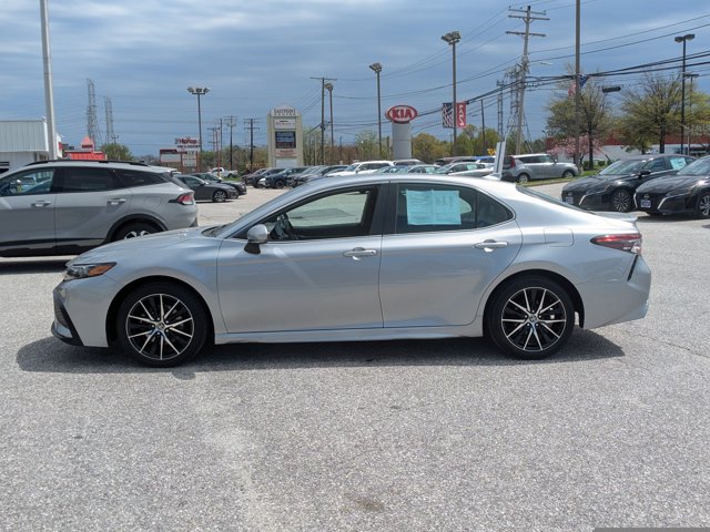 Vehicle image 9 of 29