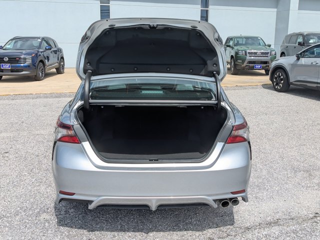 Vehicle image 28 of 29