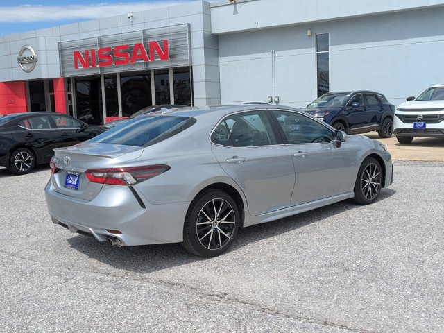 Vehicle image 6 of 29