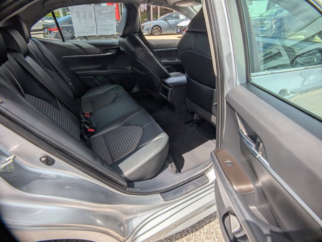 Vehicle image 11 of 29