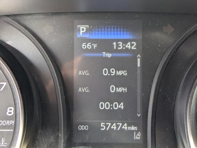 Vehicle image 27 of 29