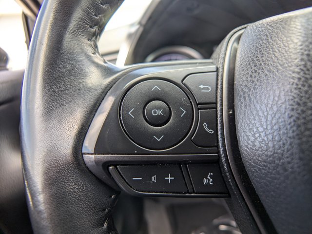 Vehicle image 21 of 29