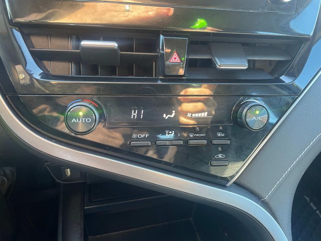 Vehicle image 19 of 35