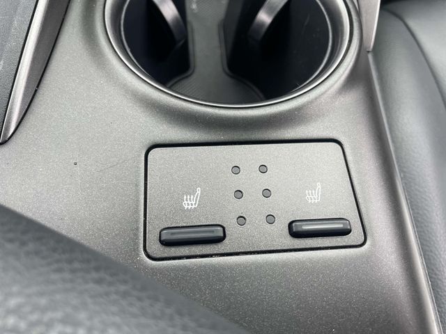 Vehicle image 34 of 35
