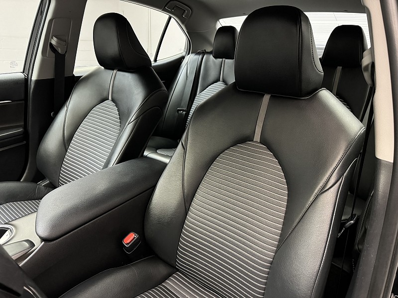 Vehicle image 13 of 39
