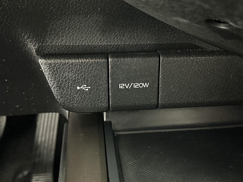 Vehicle image 34 of 39