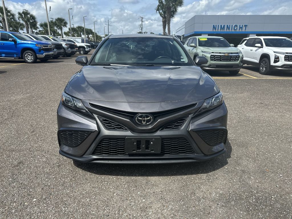Vehicle image 4 of 28