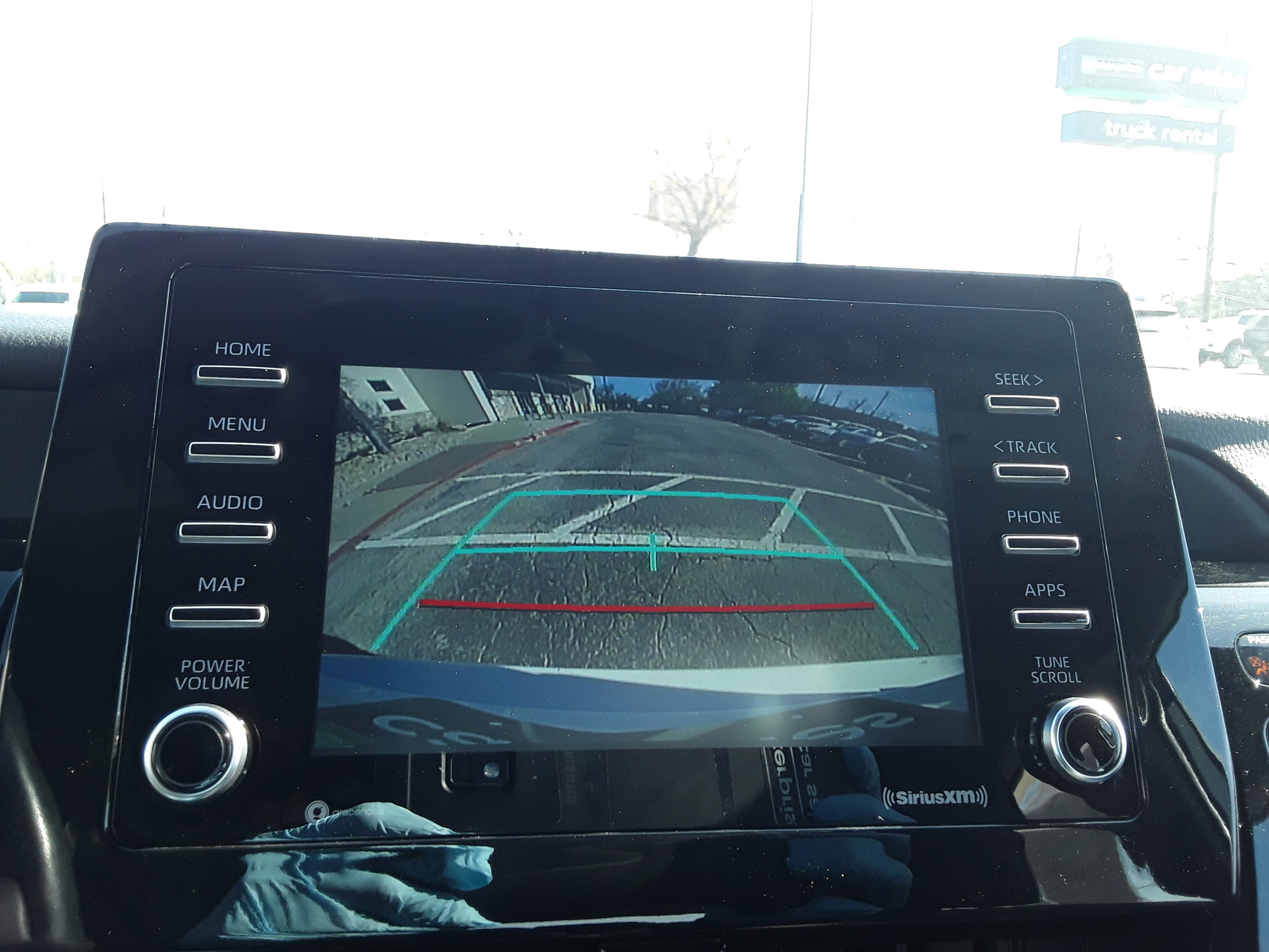 Vehicle image 21 of 27