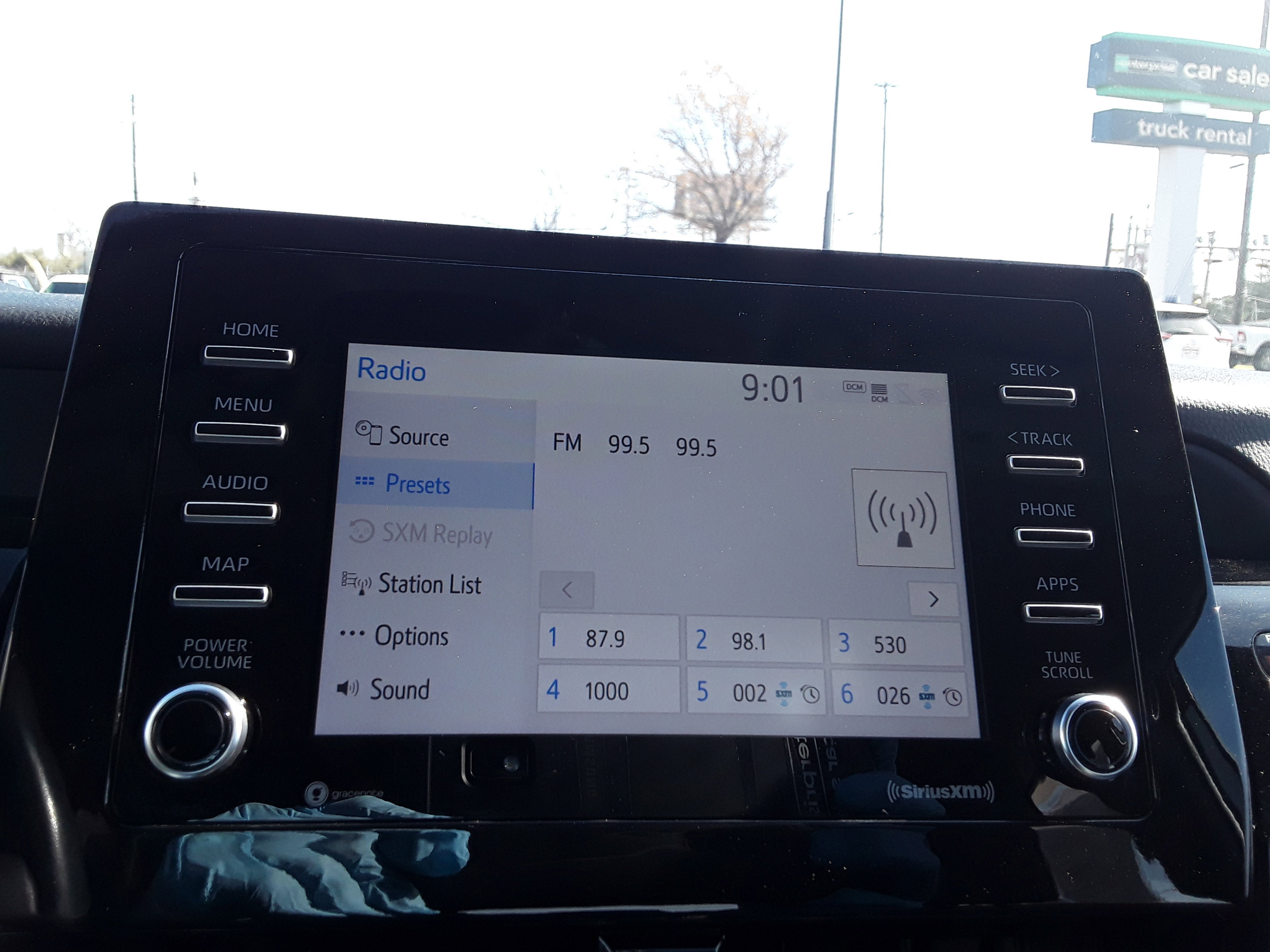 Vehicle image 20 of 27