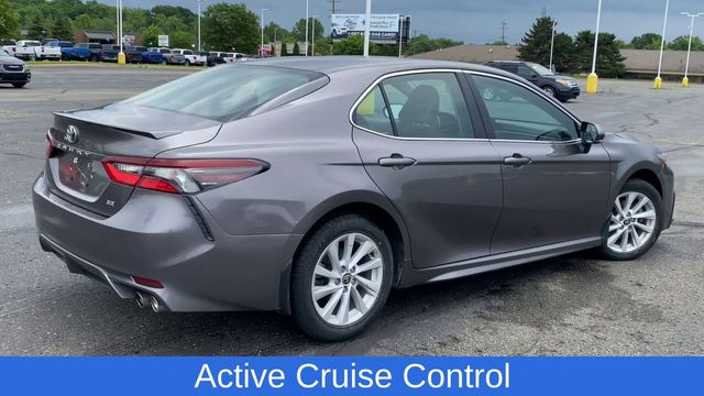 Vehicle image 6 of 32