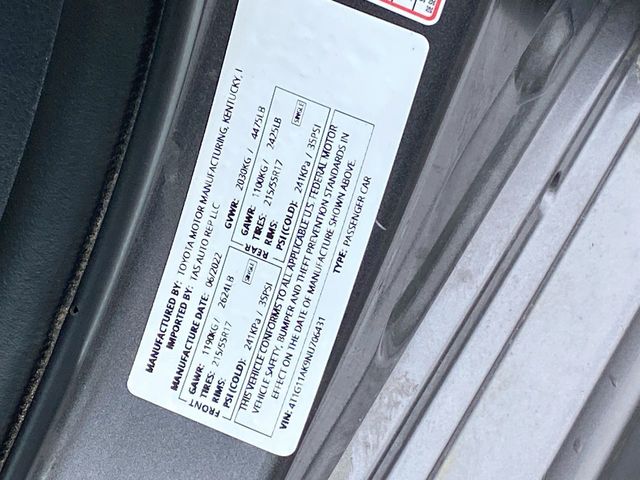 Vehicle image 30 of 32