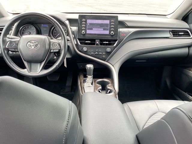 Vehicle image 19 of 32