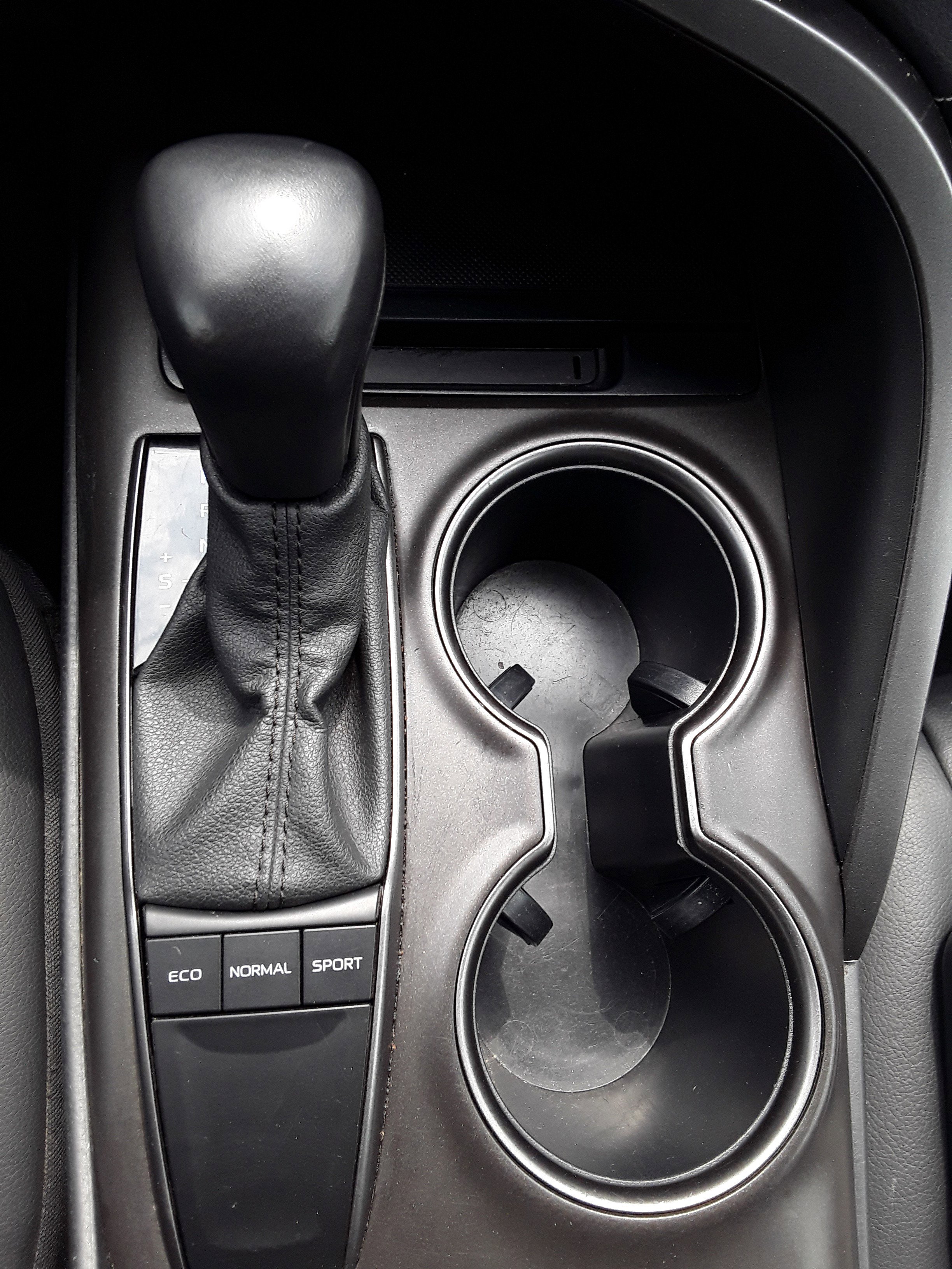 Vehicle image 26 of 28