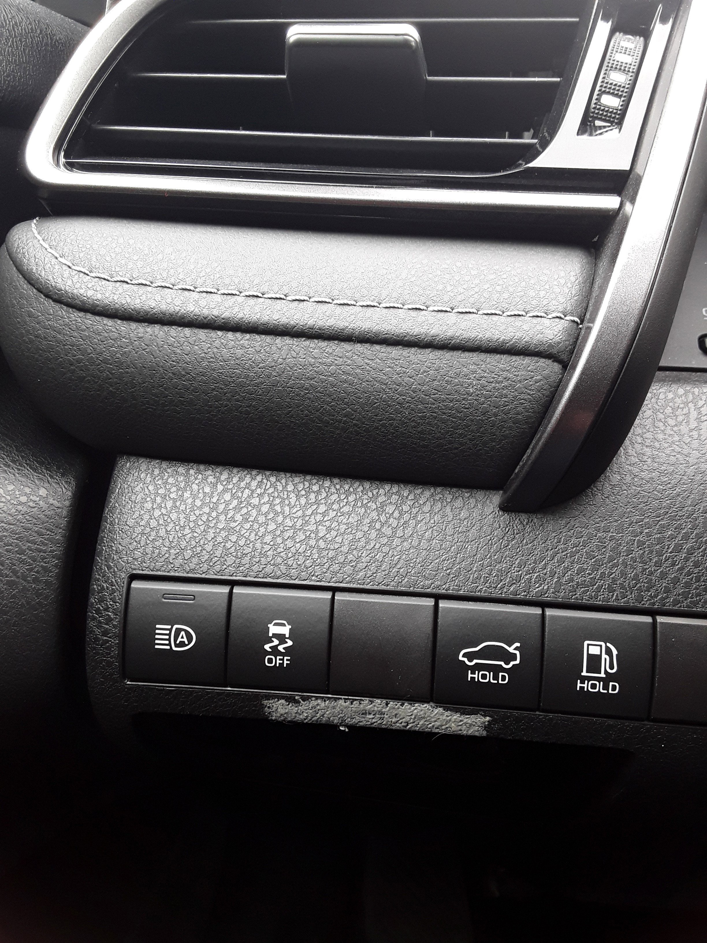 Vehicle image 20 of 28