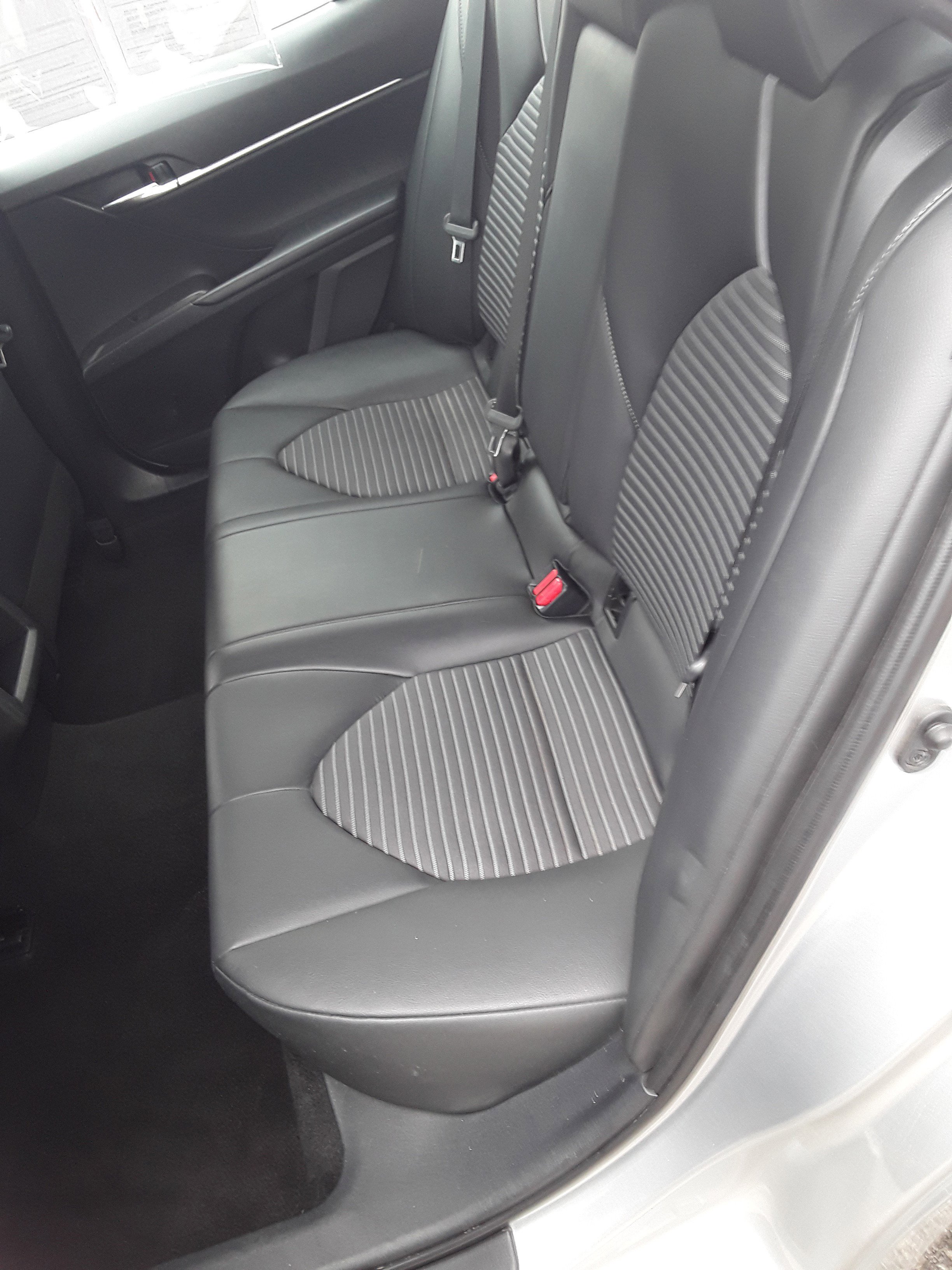 Vehicle image 13 of 28