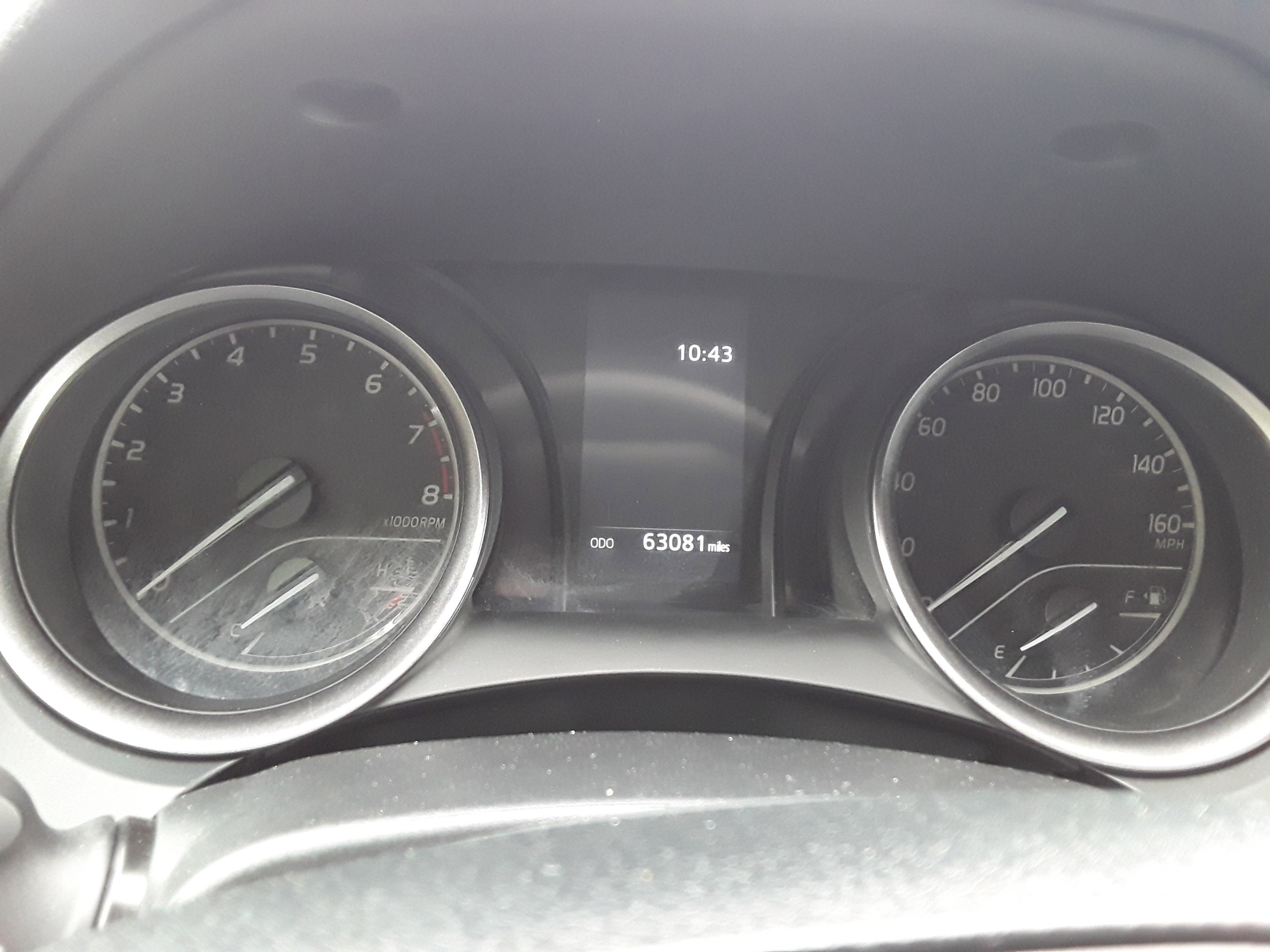 Vehicle image 17 of 28