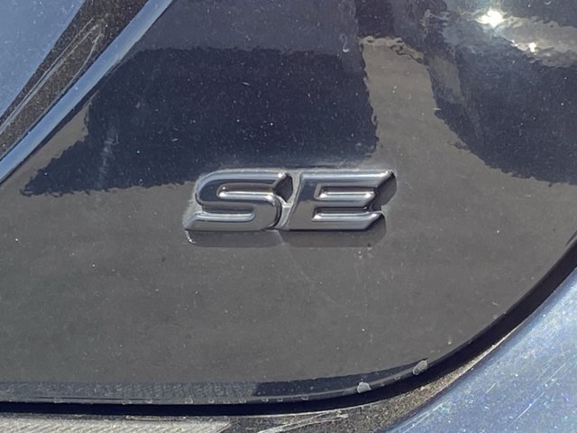 Vehicle image 28 of 30