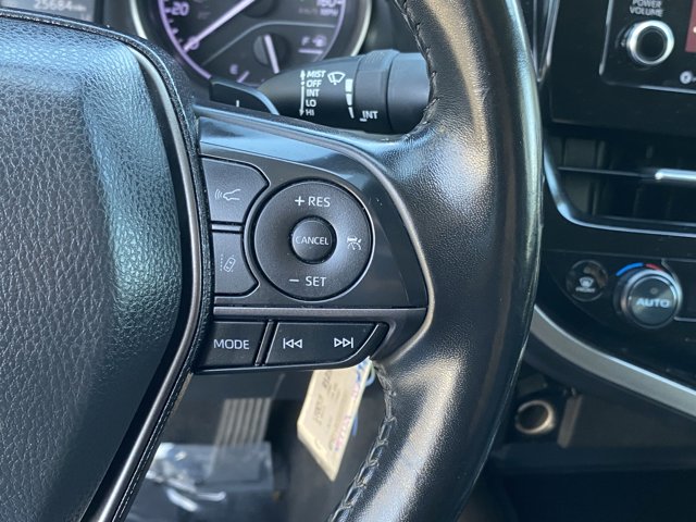 Vehicle image 19 of 30