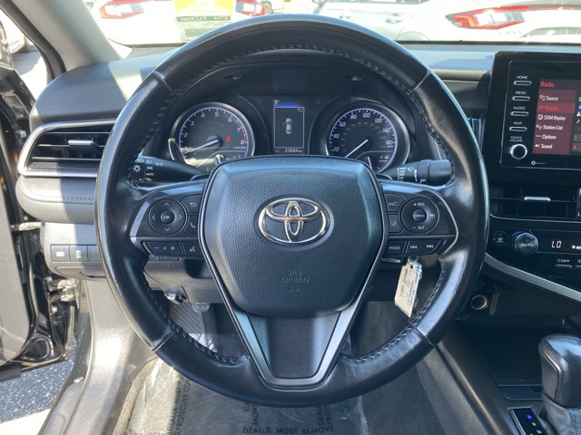 Vehicle image 17 of 30
