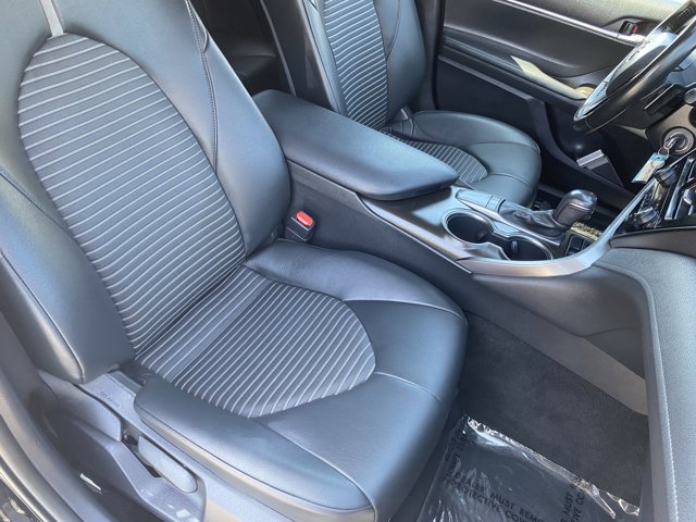 Vehicle image 8 of 30