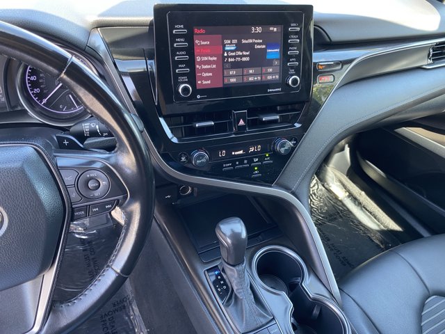 Vehicle image 20 of 30
