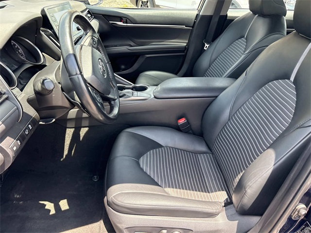Vehicle image 12 of 34