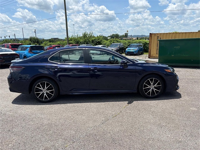 Vehicle image 4 of 34