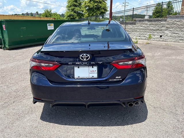 Vehicle image 6 of 34