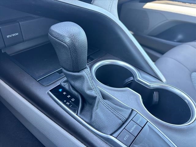 Vehicle image 22 of 28