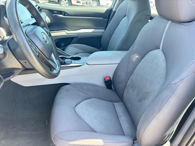 Vehicle image 17 of 28
