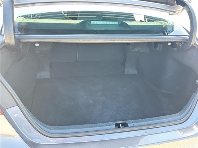 Vehicle image 20 of 28