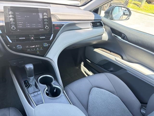 Vehicle image 23 of 28