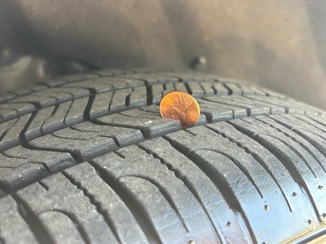 Vehicle image 15 of 28