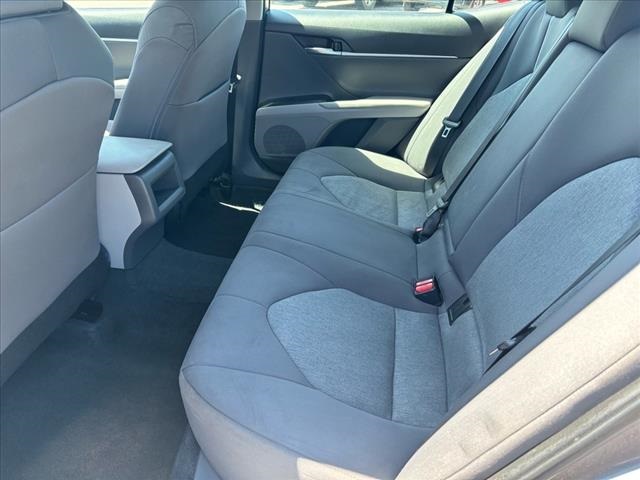 Vehicle image 19 of 28