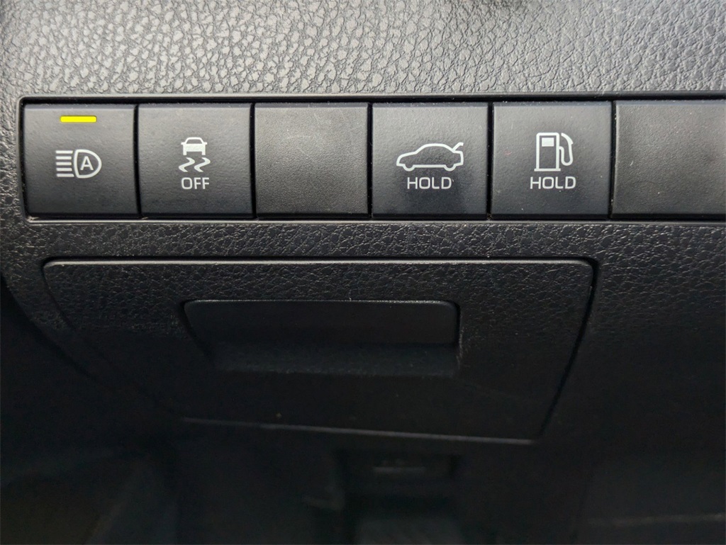 Vehicle image 30 of 31