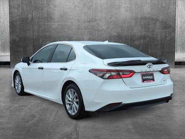 Vehicle image 7 of 23