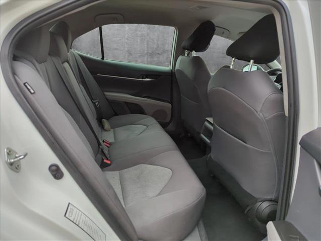 Vehicle image 16 of 23
