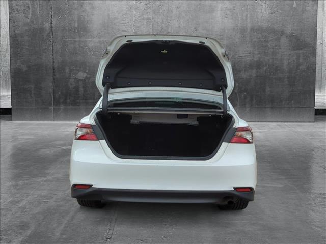 Vehicle image 8 of 23