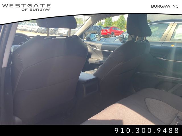 Vehicle image 23 of 25