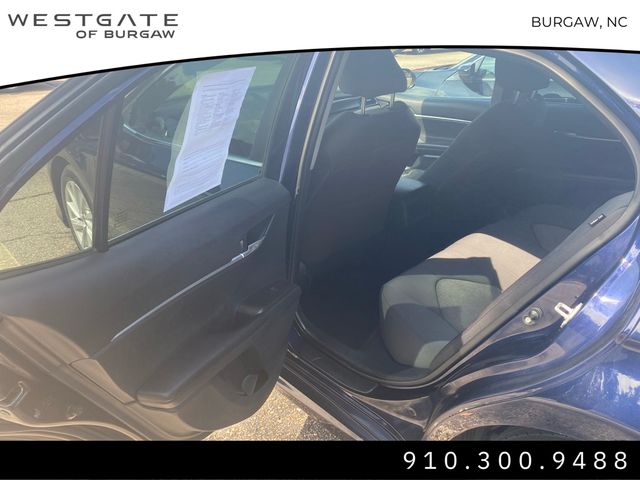 Vehicle image 22 of 25
