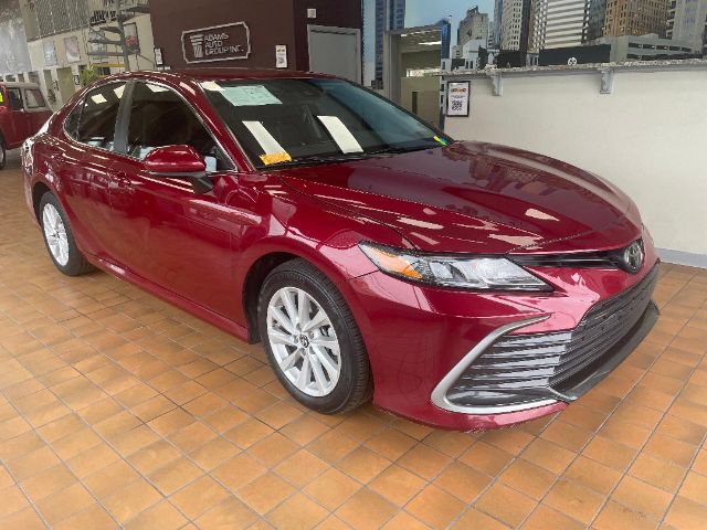 Vehicle image 3 of 23