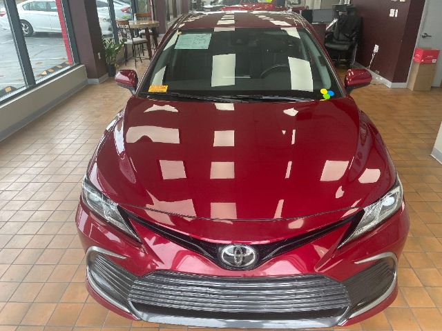 Vehicle image 7 of 23