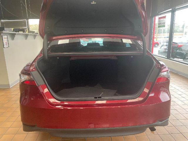 Vehicle image 9 of 23