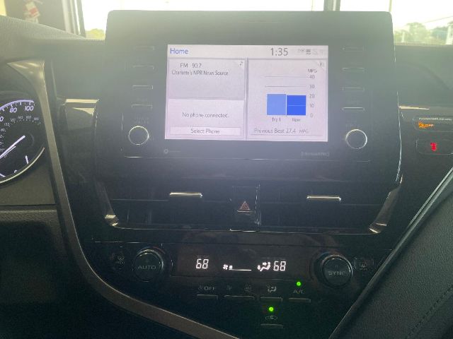 Vehicle image 14 of 23