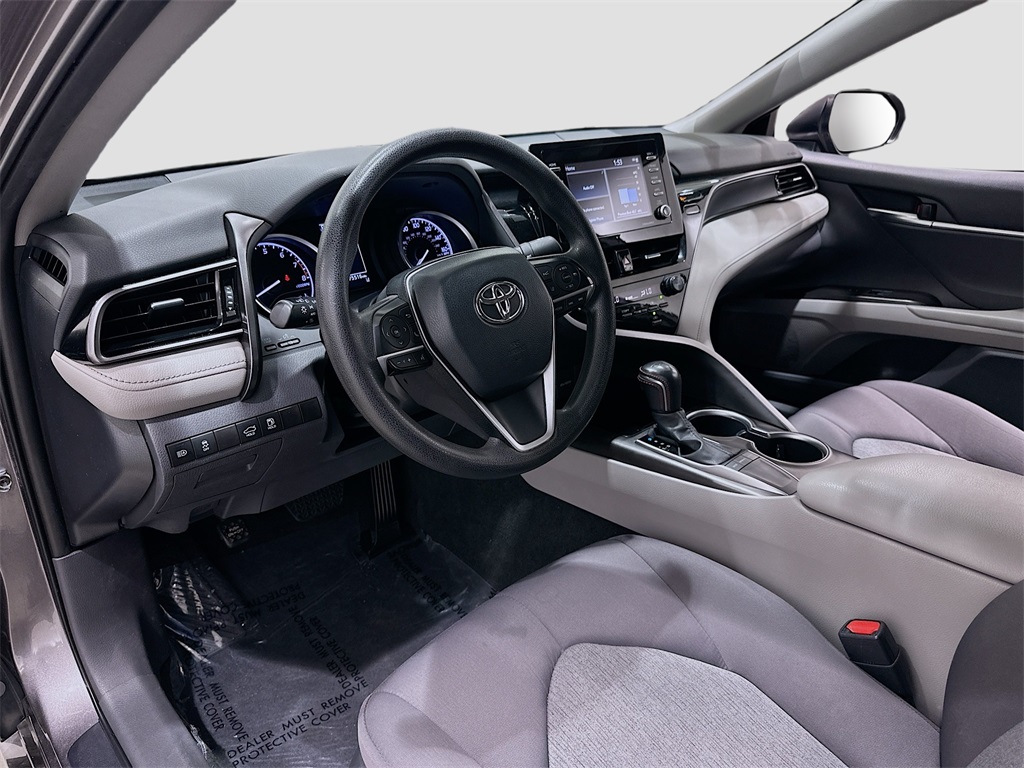 Vehicle image 9 of 32