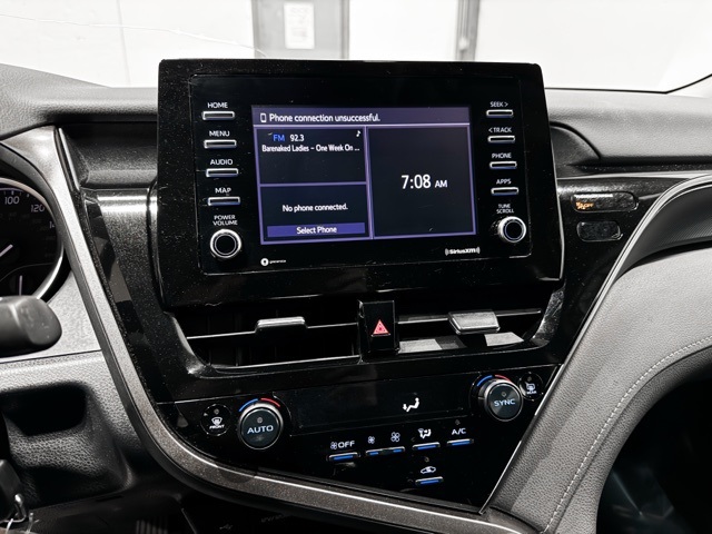 Vehicle image 15 of 25