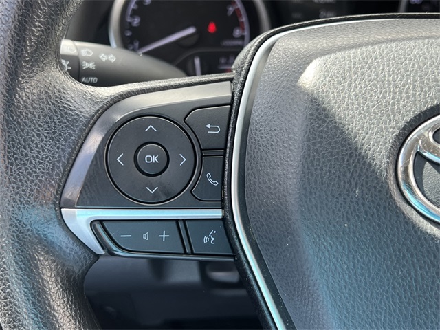 Vehicle image 13 of 28