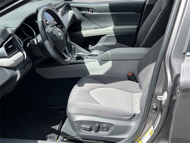 Vehicle image 20 of 28