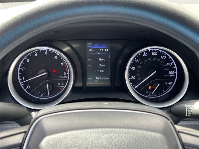 Vehicle image 15 of 28