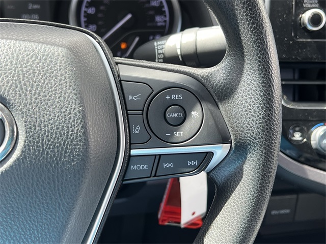 Vehicle image 16 of 28